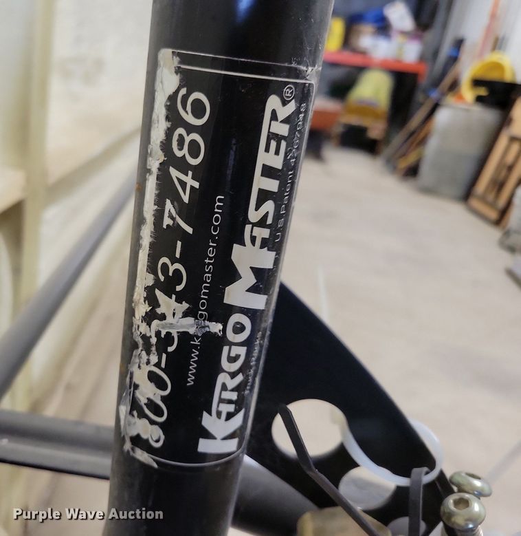 image for item LO9866 Kargo Master  ladder rack