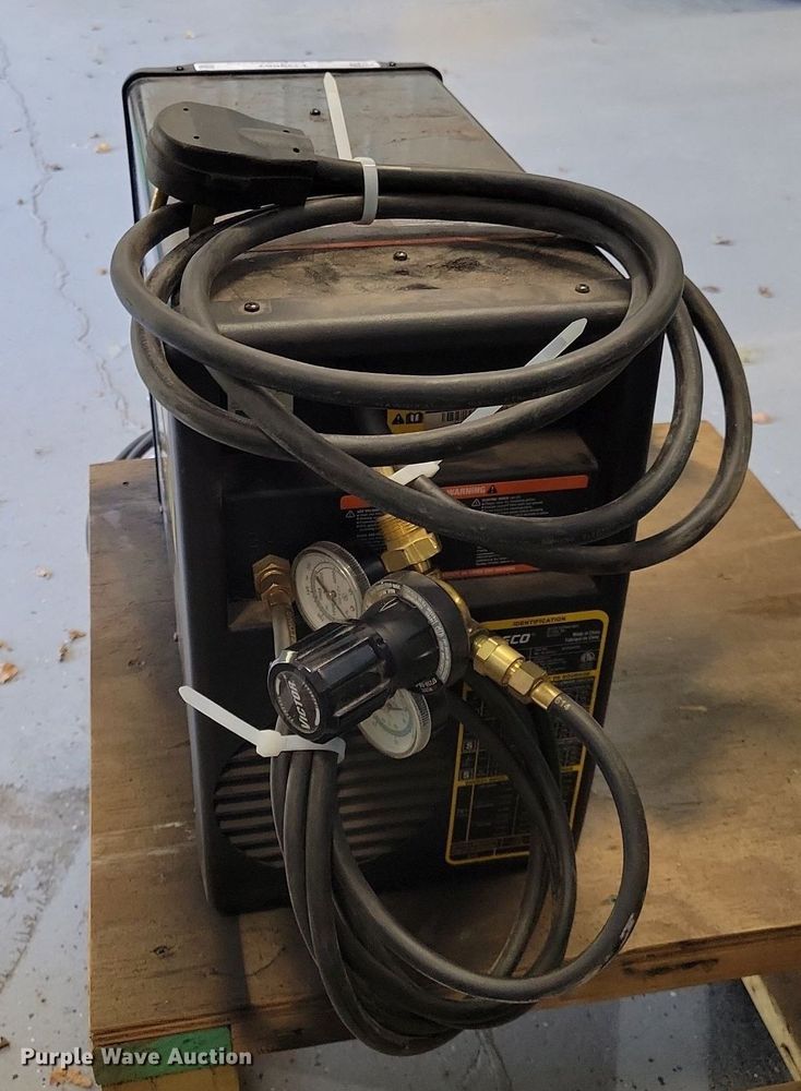 image for item LO9867 Tweco Fabricator 211i  welder