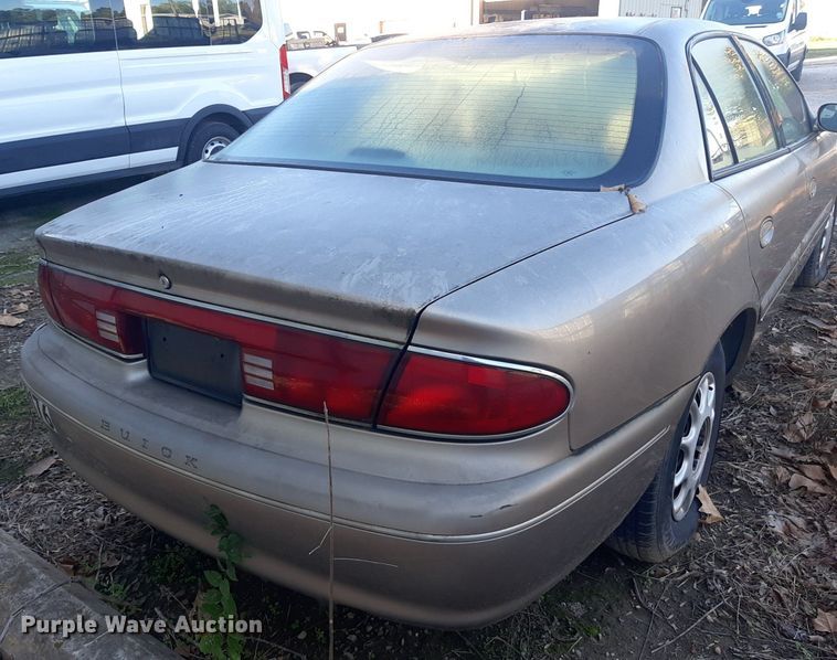image for item LR9761 2002 Buick Century