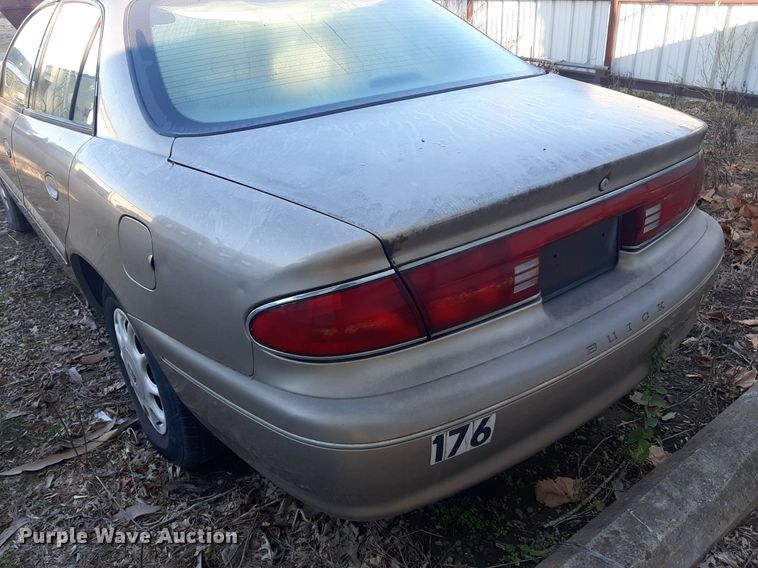 image for item LR9761 2002 Buick Century