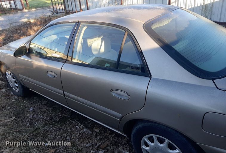 image for item LR9761 2002 Buick Century