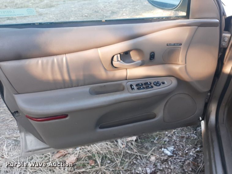 image for item LR9761 2002 Buick Century