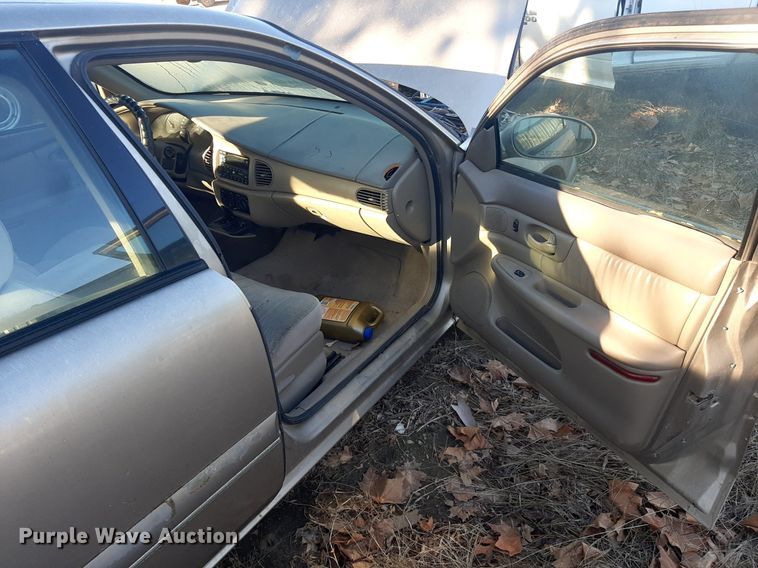 image for item LR9761 2002 Buick Century