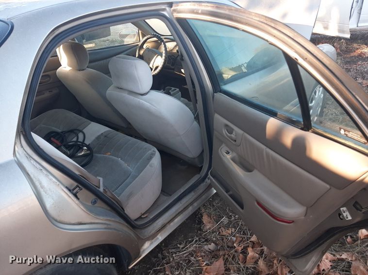 image for item LR9761 2002 Buick Century