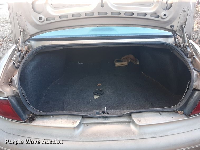image for item LR9761 2002 Buick Century