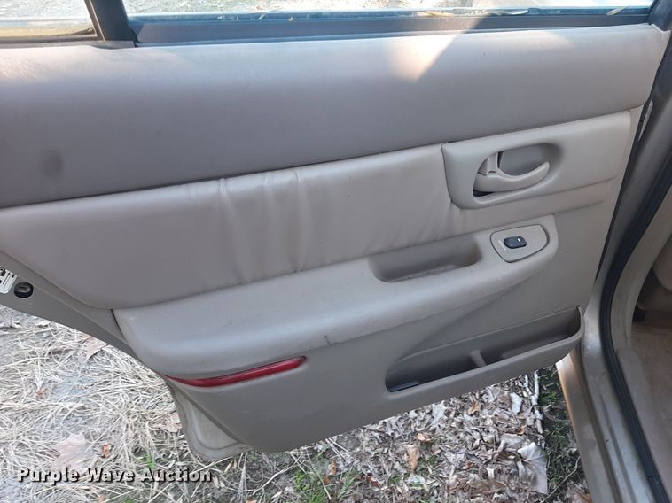 image for item LR9761 2002 Buick Century