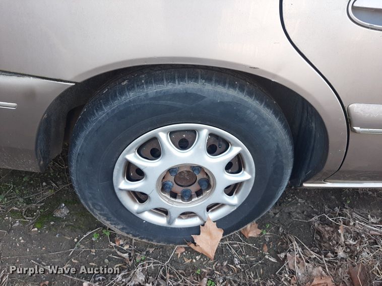 image for item LR9761 2002 Buick Century