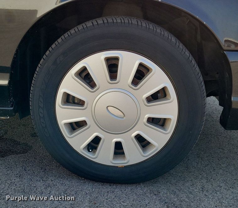 image for item LS9719 2010 Ford Crown Victoria Police Interceptor