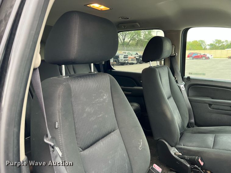 image for item LU9802 2012 Chevrolet Tahoe Police  SUV