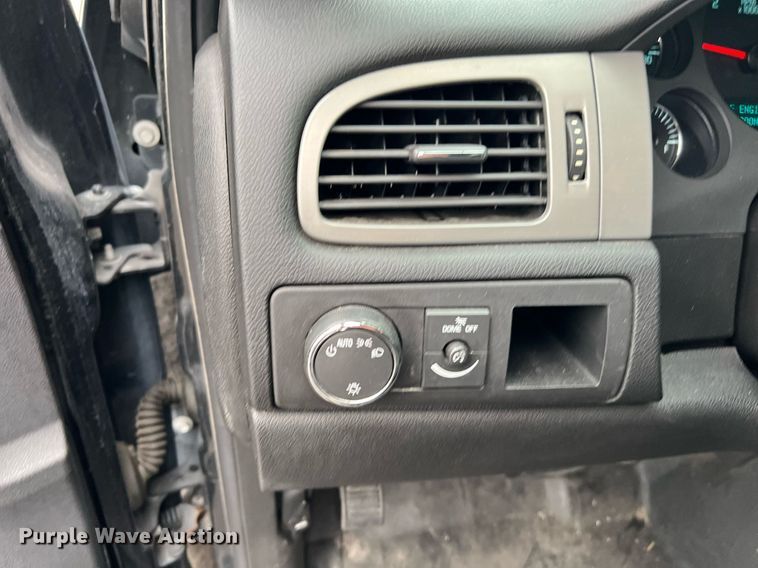 image for item LU9803 2012 Chevrolet Tahoe Police  SUV