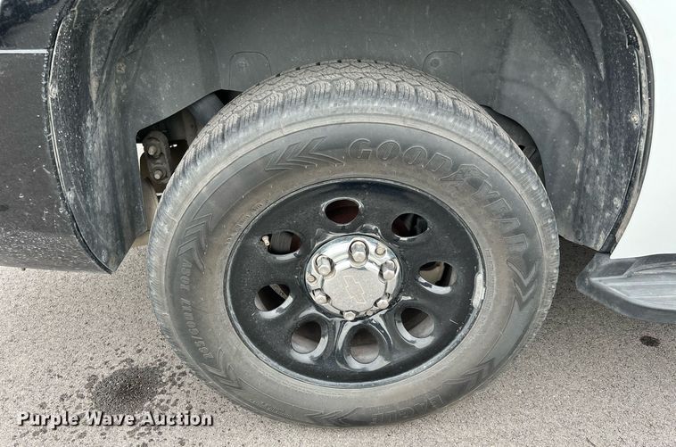 image for item LU9803 2012 Chevrolet Tahoe Police  SUV