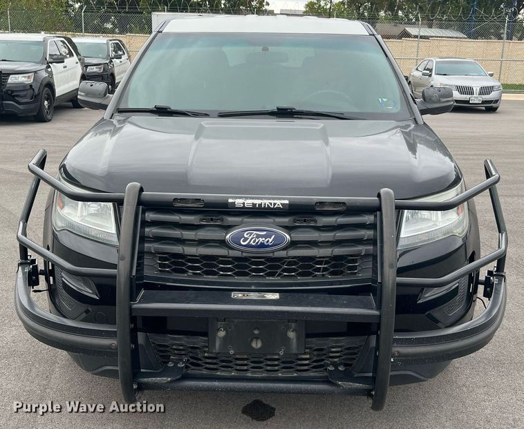 image for item LU9805 2016 Ford Explorer Police Interceptor  SUV