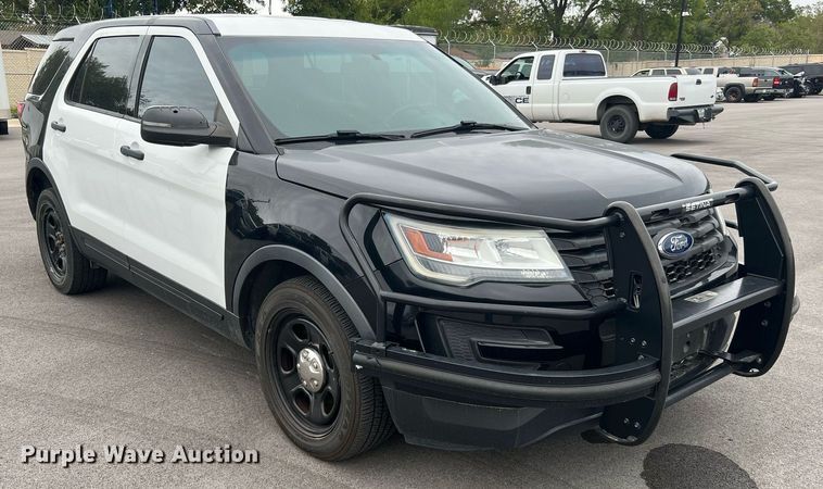 image for item LU9805 2016 Ford Explorer Police Interceptor  SUV