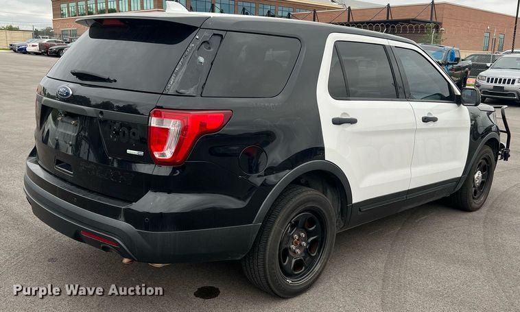 image for item LU9805 2016 Ford Explorer Police Interceptor  SUV
