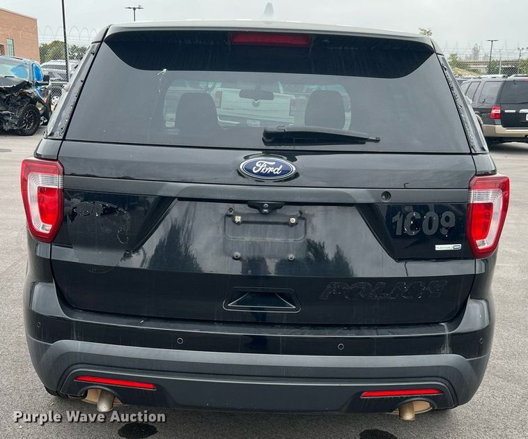 image for item LU9805 2016 Ford Explorer Police Interceptor  SUV