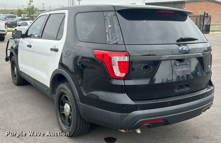 image for item LU9805 2016 Ford Explorer Police Interceptor  SUV