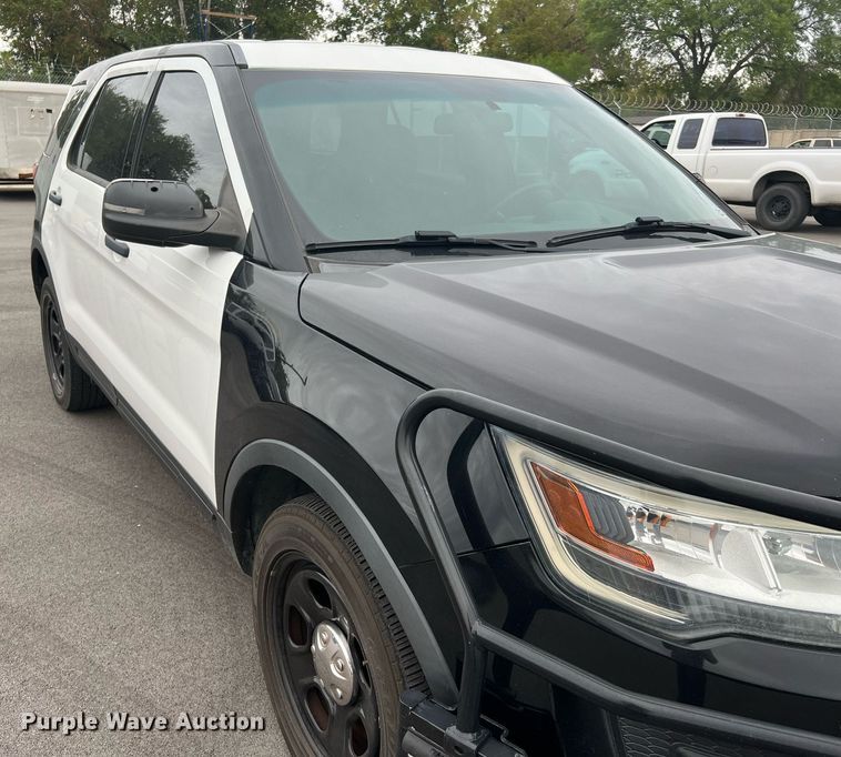 image for item LU9805 2016 Ford Explorer Police Interceptor  SUV