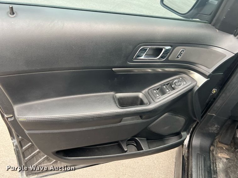 image for item LU9805 2016 Ford Explorer Police Interceptor  SUV