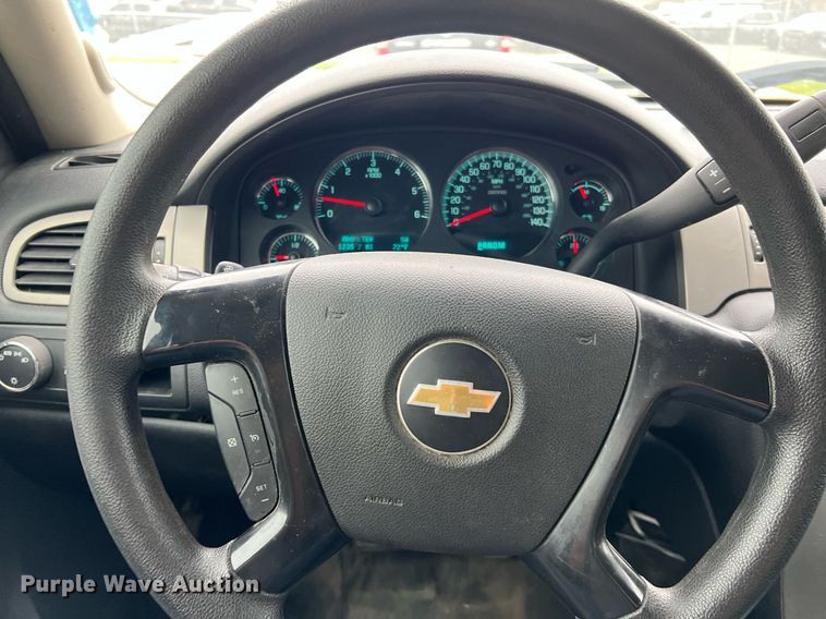 image for item LU9806 2013 Chevrolet Tahoe Police  SUV