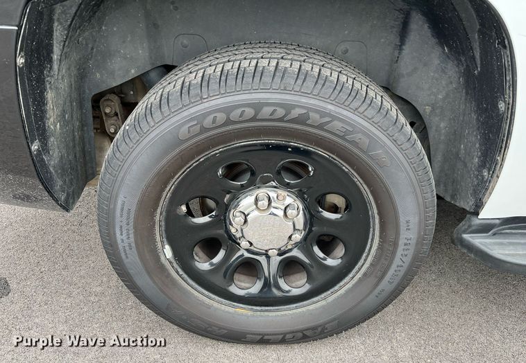 image for item LU9806 2013 Chevrolet Tahoe Police  SUV