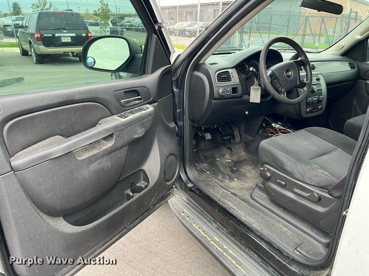 image for item LU9807 2012 Chevrolet Tahoe Police  SUV