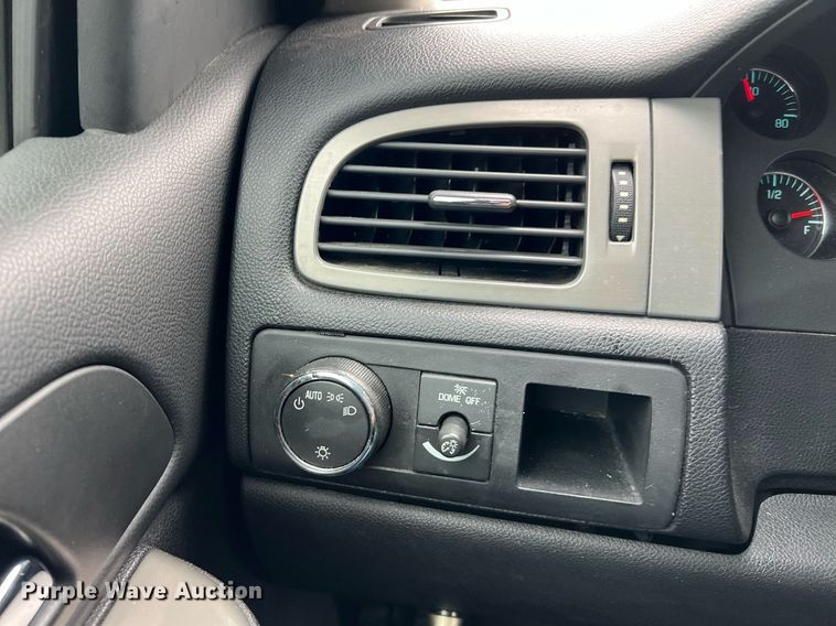 image for item LU9808 2012 Chevrolet Tahoe Police  SUV