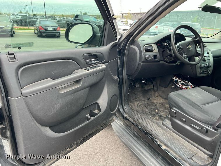 image for item LU9809 2013 Chevrolet Tahoe Police  SUV