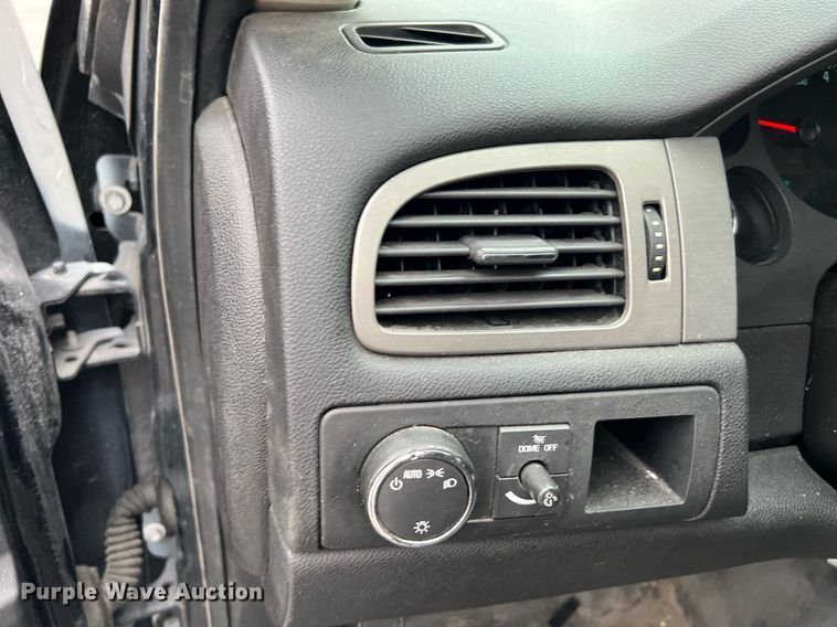 image for item LU9809 2013 Chevrolet Tahoe Police  SUV