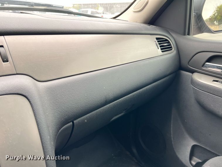 image for item LU9809 2013 Chevrolet Tahoe Police  SUV