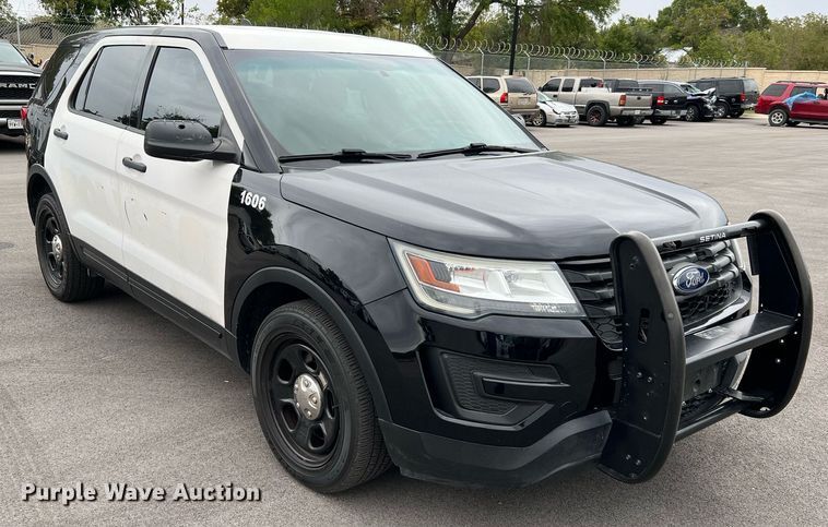 image for item LU9810 2016 Ford Explorer Police Interceptor  SUV