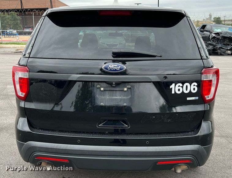 image for item LU9810 2016 Ford Explorer Police Interceptor  SUV