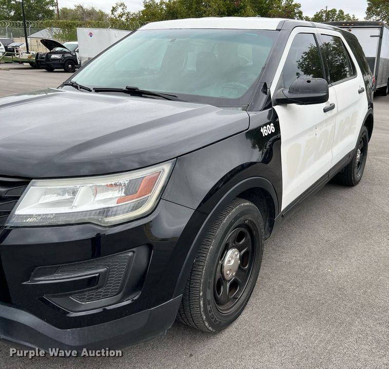 image for item LU9810 2016 Ford Explorer Police Interceptor  SUV