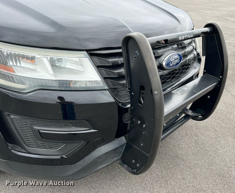 image for item LU9810 2016 Ford Explorer Police Interceptor  SUV