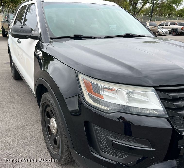 image for item LU9810 2016 Ford Explorer Police Interceptor  SUV
