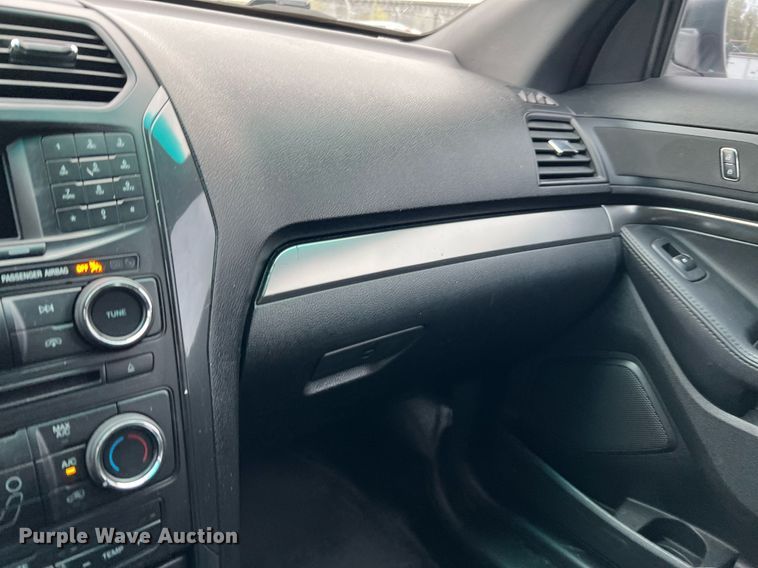 image for item LU9810 2016 Ford Explorer Police Interceptor  SUV