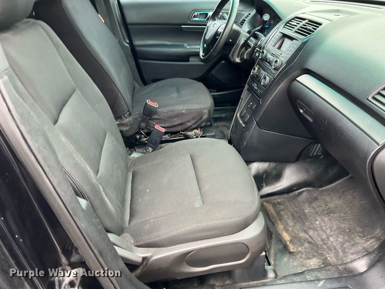 image for item LU9810 2016 Ford Explorer Police Interceptor  SUV