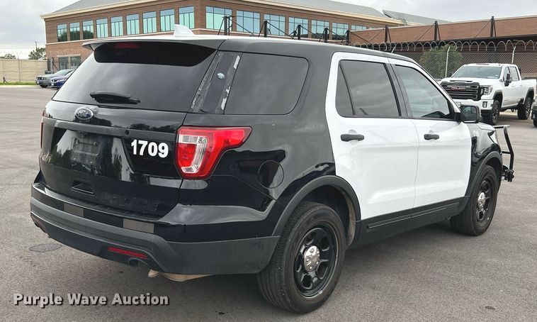 image for item LU9811 2017 Ford Explorer Police Interceptor  SUV