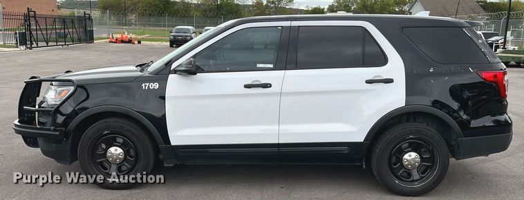 image for item LU9811 2017 Ford Explorer Police Interceptor  SUV