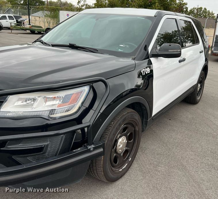 image for item LU9811 2017 Ford Explorer Police Interceptor  SUV