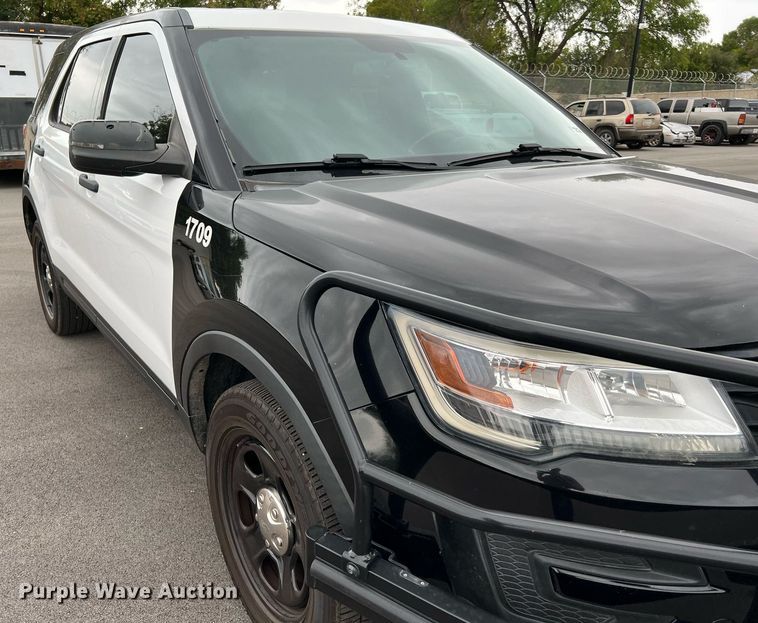 image for item LU9811 2017 Ford Explorer Police Interceptor  SUV