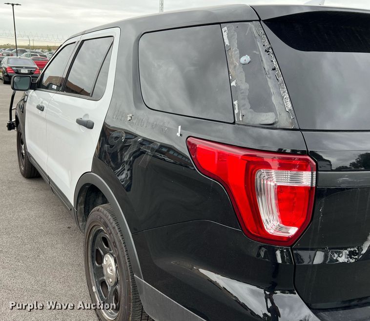 image for item LU9811 2017 Ford Explorer Police Interceptor  SUV