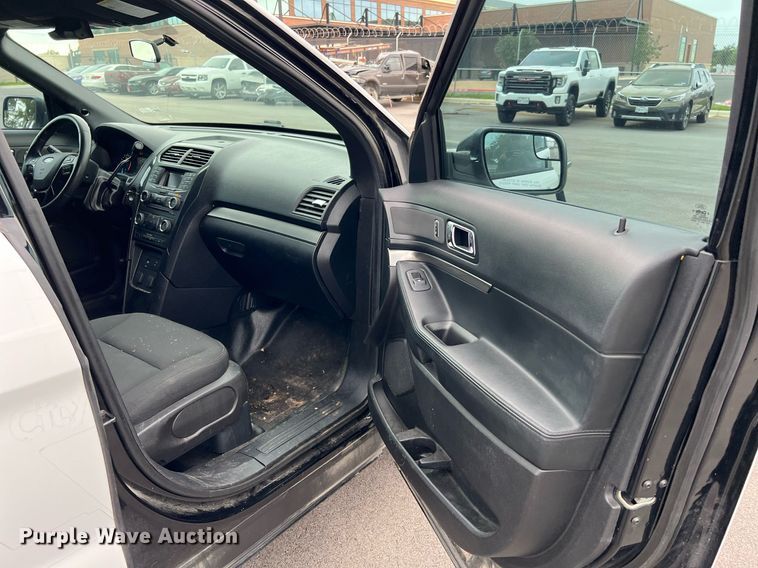 image for item LU9811 2017 Ford Explorer Police Interceptor  SUV