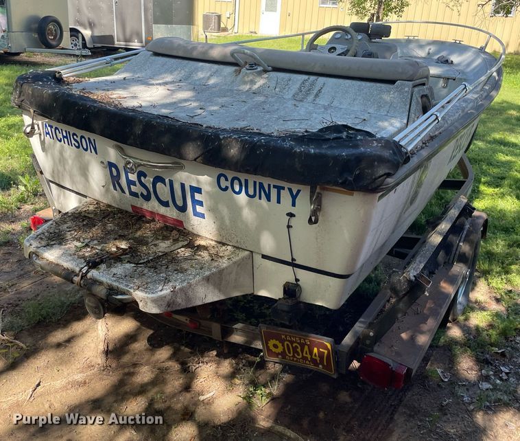 image for item LY9779 Boston Whaler Rage 15  boat