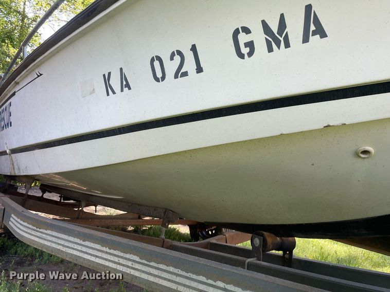 image for item LY9779 Boston Whaler Rage 15  boat