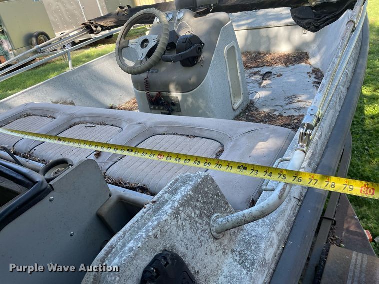 image for item LY9779 Boston Whaler Rage 15  boat