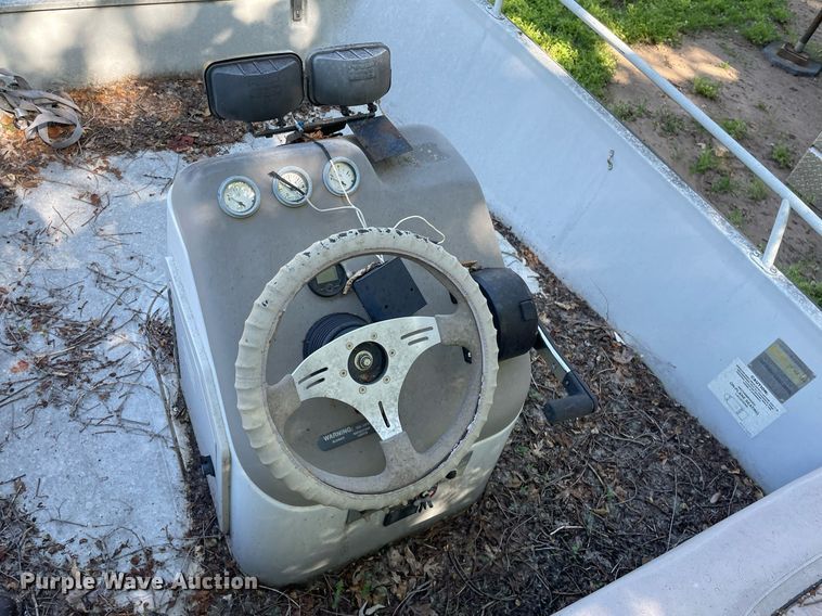 image for item LY9779 Boston Whaler Rage 15  boat