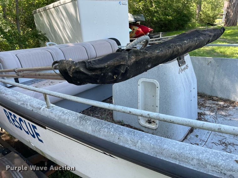 image for item LY9779 Boston Whaler Rage 15  boat