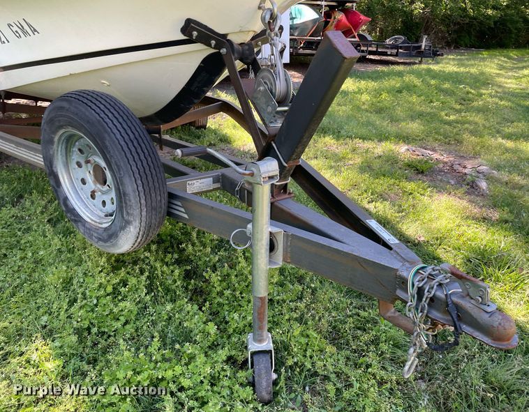 image for item LY9779 Boston Whaler Rage 15  boat