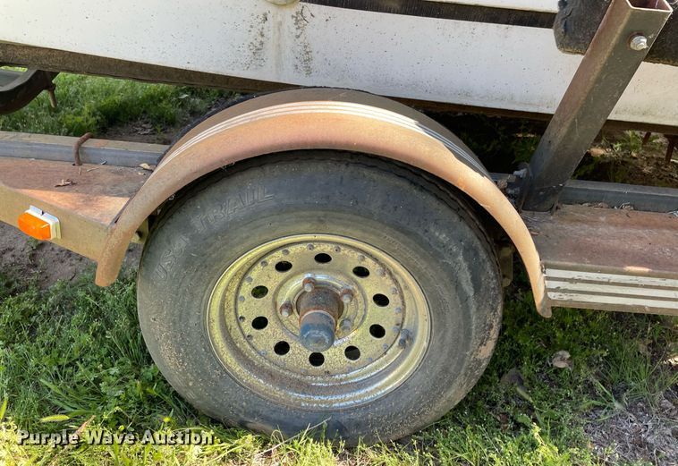 image for item LY9779 Boston Whaler Rage 15  boat