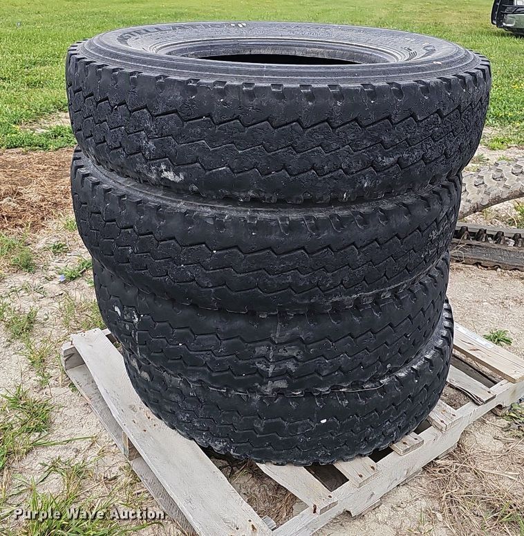 image for item MC9773 (4) Constellation 11R22.5 tires